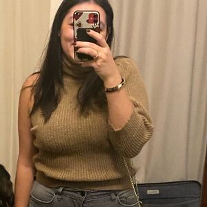 Mel rose and Market Women’s One-Shoulder Knit Sweater in Camel